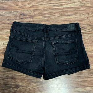 Black size 14 American eagle shortie shorts. Super super stretch